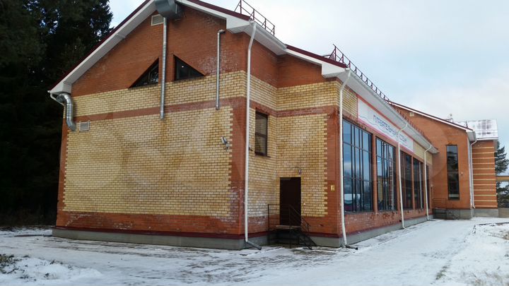 Помещение свободного назначения, 1498.8 м²