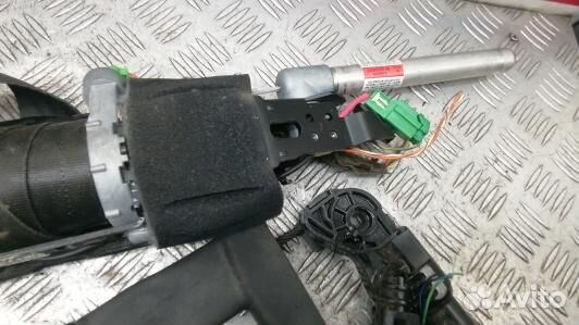 Ремень безопасности с пиропатроном сиденья передне