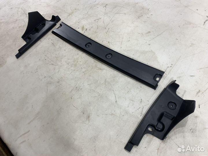 Накладка водосточного желобка BMW X6 F16