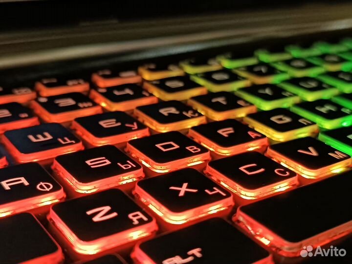 Игровой MSI 15.6''FulHD Core i7 7Th 16Gb GTX 1060