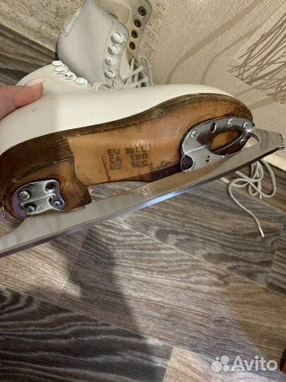 Фигурные коньки wifa