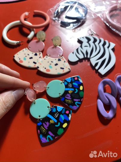 Необычные серьги в стиле 80-х