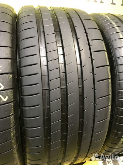 Michelin Pilot Super Sport 255/40 R20 и 295/35 R20 101Y