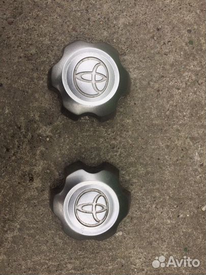 Продам колпачки на Тойоту