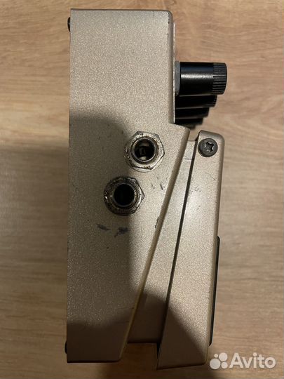 Гитарная педаль boss aw-3