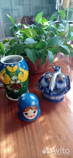 Матрешка ретро электро кофемолка и набор посуды