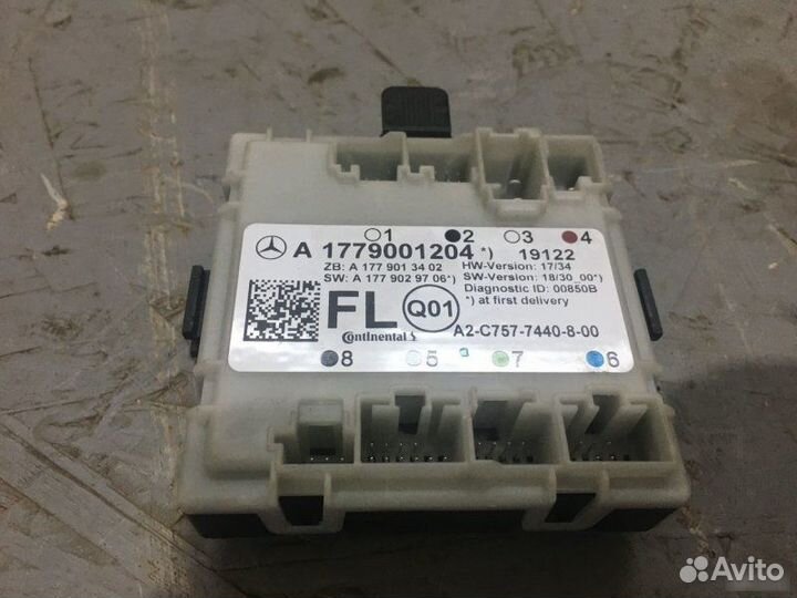 Блок управления двери Mercedes A200 W177 1.3L