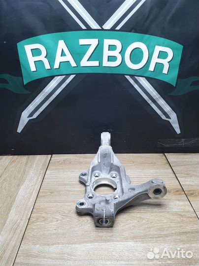 Кулак передний правый Hyundai Tucson 4