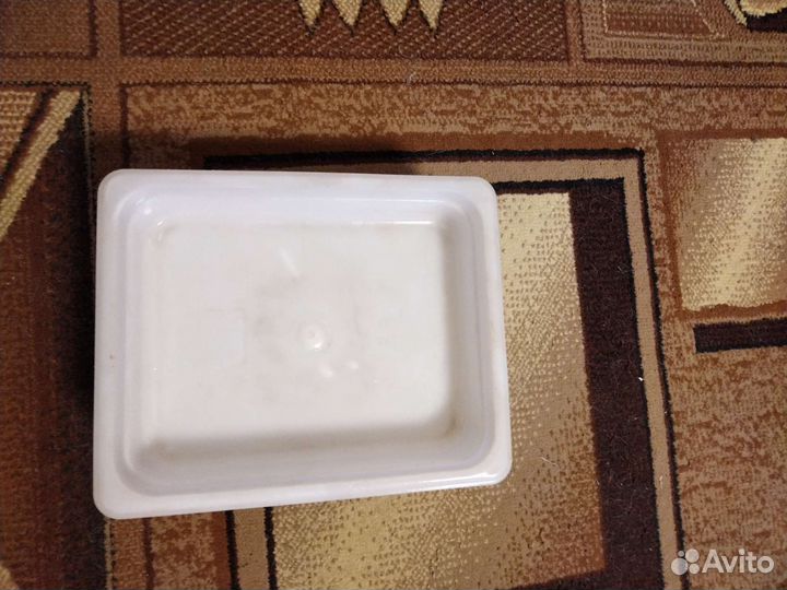 Лоток пищевой пластмассовый