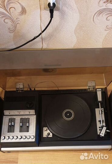 Проигрыватель Мелодия 103 М