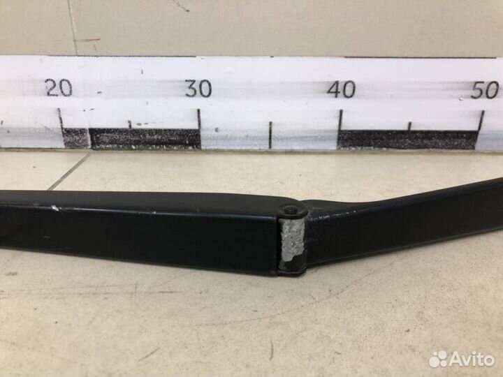 Поводок стеклоочистителя передний правый Toyota Ca