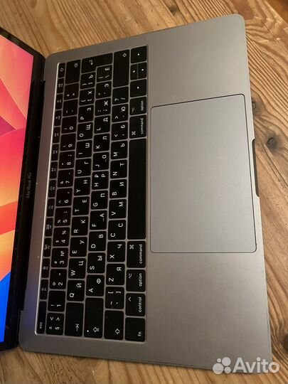 Apple MacBook Pro 13, 2017, 250Гб