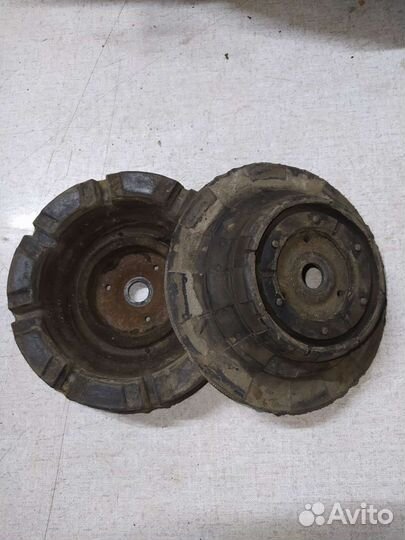 Опора передней стойки VW Transporter T5 7E0412331