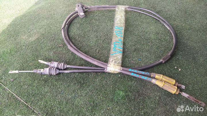 Троса ручника пара Volvo V70R B5254T4 2005