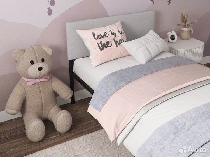 Кровать металлическая с мягкой спинкой