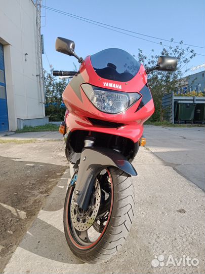Yamaha yzf 600 r