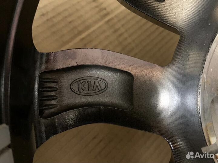 Новые оригинальные литые диски Kia Picanto R15