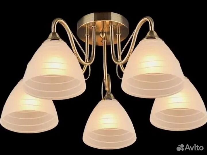 Люстра потолочная как новая