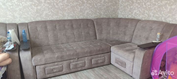 Большой угловой диван бу