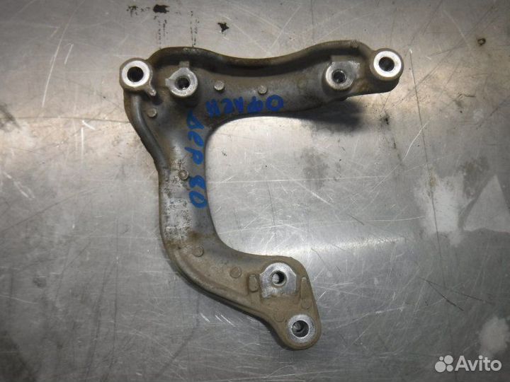 Кронштейн компрессора Mitsubishi Outlander 3 GF