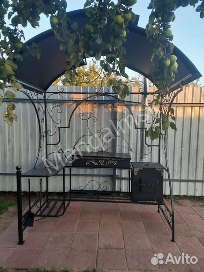 Кованные мангалы с крышей