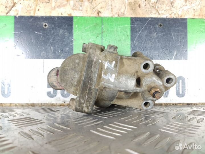 Корпус термостата Mitsubishi Carisma 2000 2003