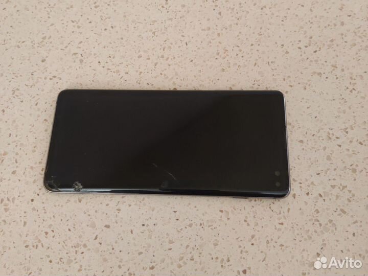 Samsung Galaxy S10, 8/128 ГБ