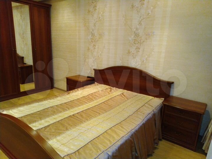 2-к. квартира, 70 м², 4/6 эт.