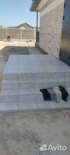 Плиточник укладка кафеля керамогранита