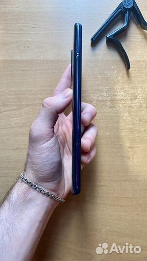 Телефон Infinix Note 10 Pro