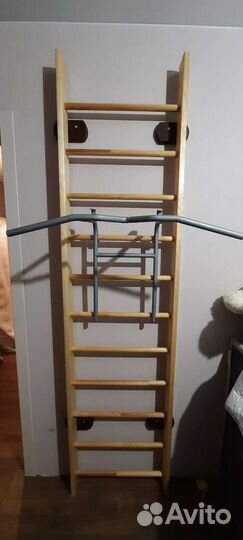 Шведская стенка с турником