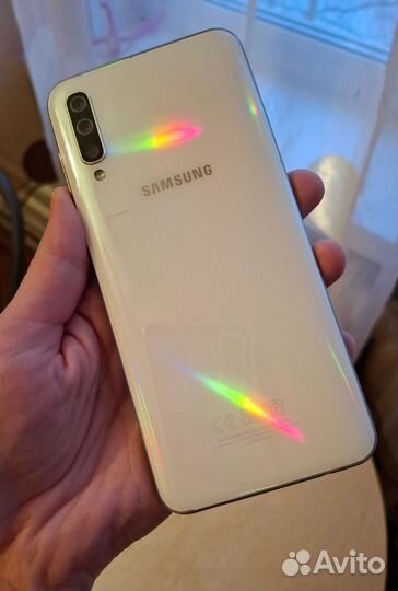 Samsung Galaxy A50, 6/64 ГБ