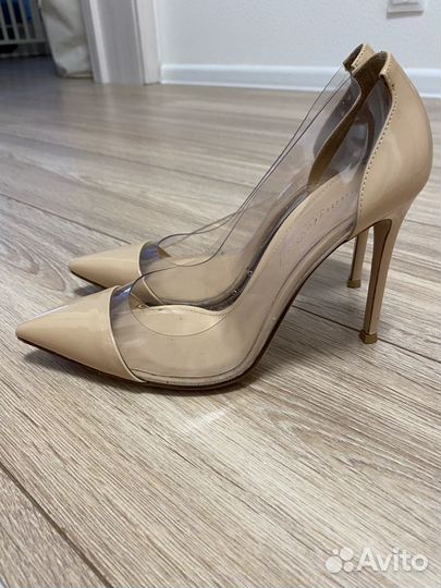 Туфли лодочки бежевые Gianvito Rossi Plexi 105