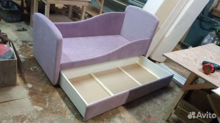 Перетяжка и ремонт мягкой мебели