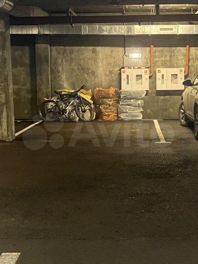 Машиноместо, 18 м²