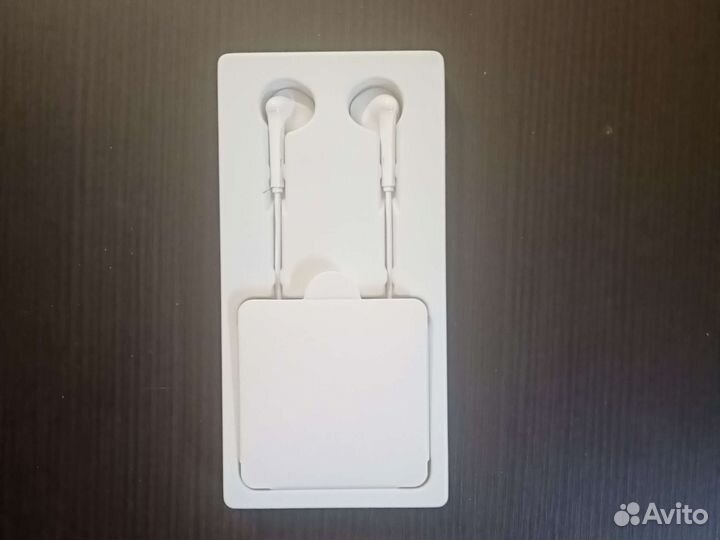 Гарнитура Ugreen EP101