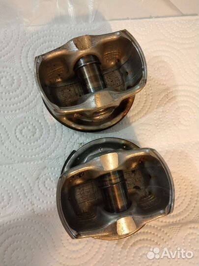 Поршни с пальцами и кольцами g4na