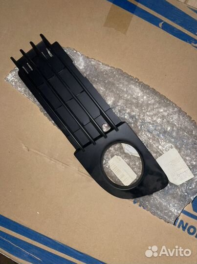 Решетка в бампер левая Audi A6 C6