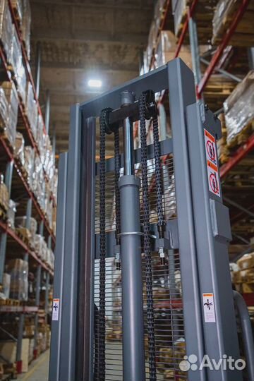 Электрический штабелер 1,5 т 1,6 м