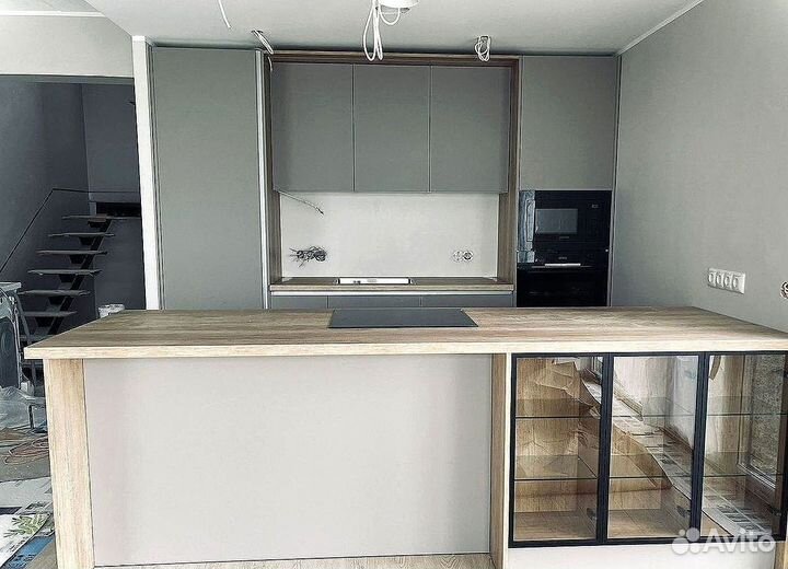 Кухонный гарнитур угловой