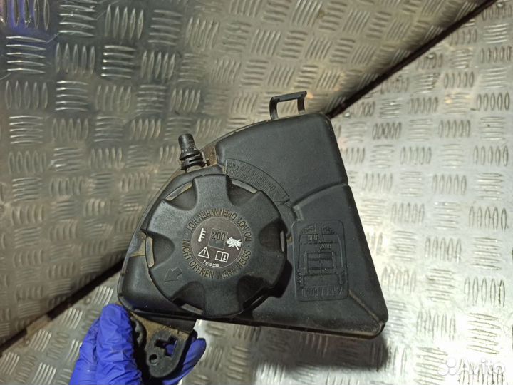 Бачок расширительный BMW 7 F01/F02 (08-15) б/у