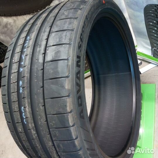 Yokohama Advan Sport V107E 275/45 R21 110