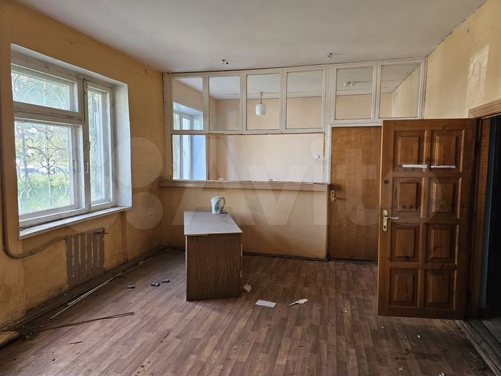 Здание 1200 м2