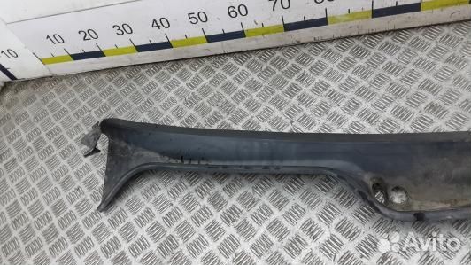 Накладка декоративная (жабо, дождевик) BMW 7 E65