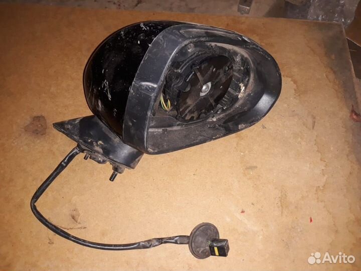 Заркало правое электропри Opel Corsa D