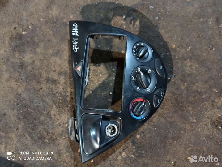 Ford Focus 1 Блок управления печкой