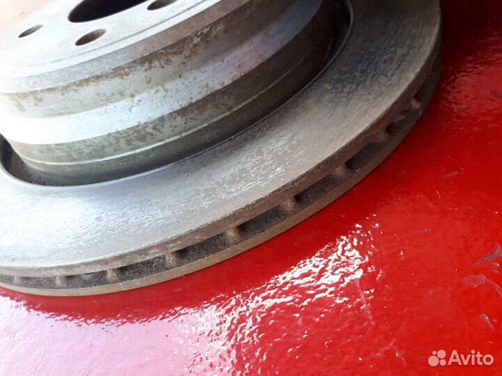 Бмв 528 530 Е39 диски тормозные Задние Вентиляторы