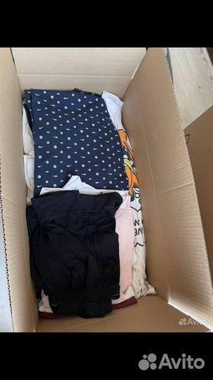 Одежда, сумки, бытовые вещи (5 коробок)