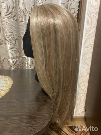 Парик женский светлый волос