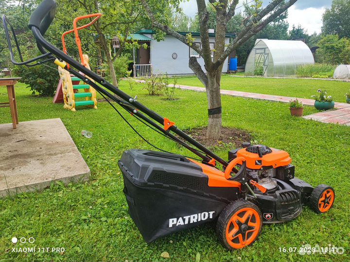 Газонокосилка бензиновая patriot 46s